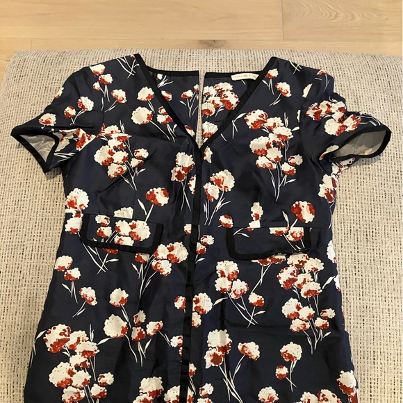 Chic Tory Burch mini cap sleeve dress - Picture 2 of 2